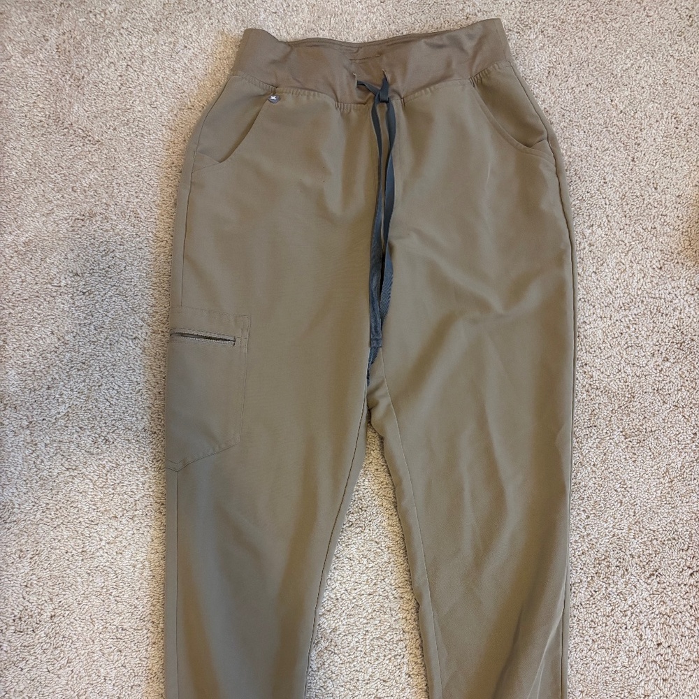 Figs High Waisted Jogger Scrubs